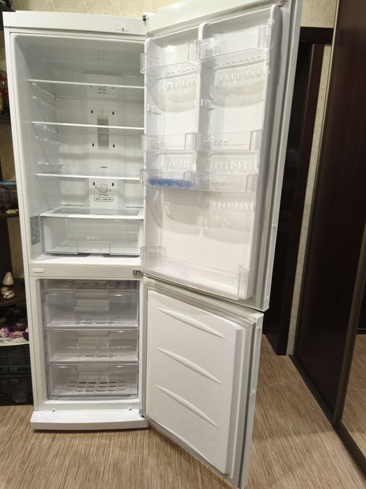 Продам холодильник