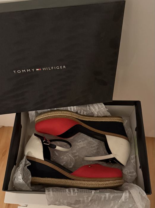 Сандали Tommy Hilfiger