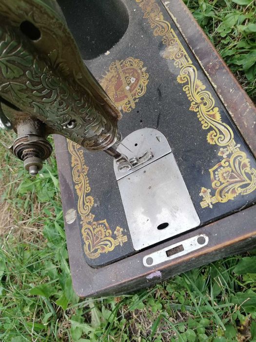 Стара шевна машина