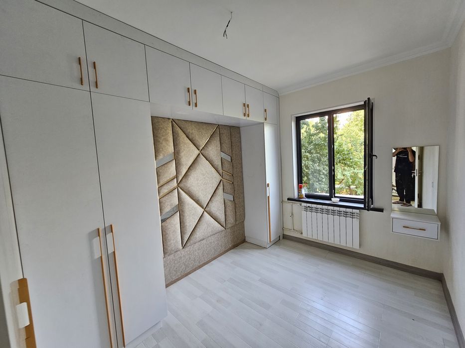 Qora qamish 1/2 3 xonali yangi tamirdan chiqgan uy sotiladi