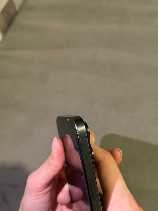 iPhone 15 Pro Max – 256 GB – Много добро състояние + 8 калъфа ПОДАРЪК