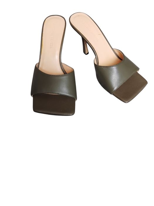 Bottega Veneta сандали