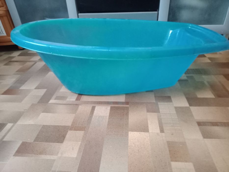 Продам детскую ванночку