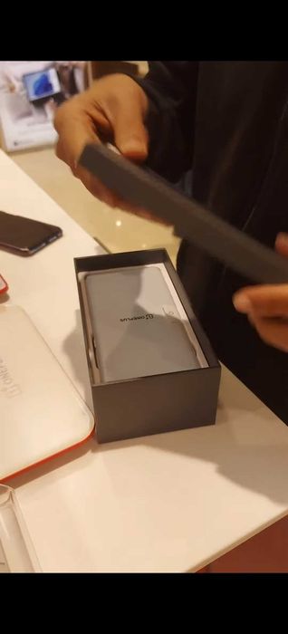 One + 13 телефон