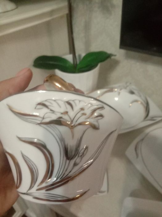 Продам    недорого   сервиз