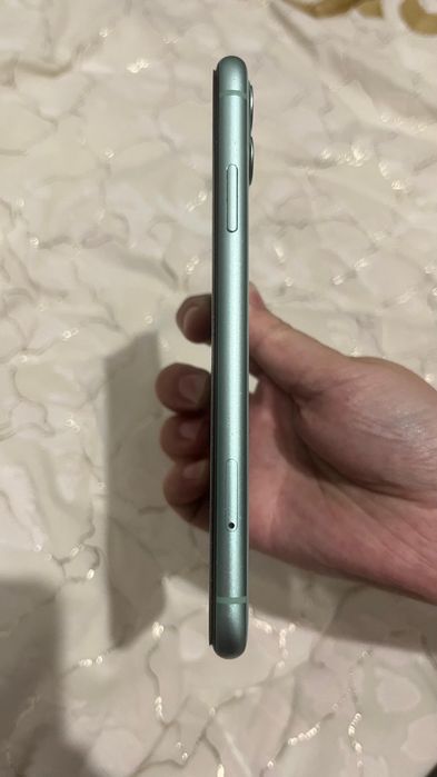 Продам Айфон 11 64Гб без ремонта