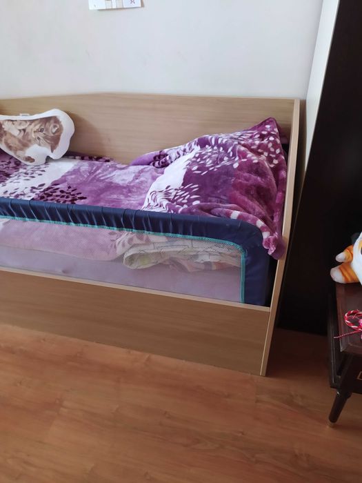 продавам детско легло