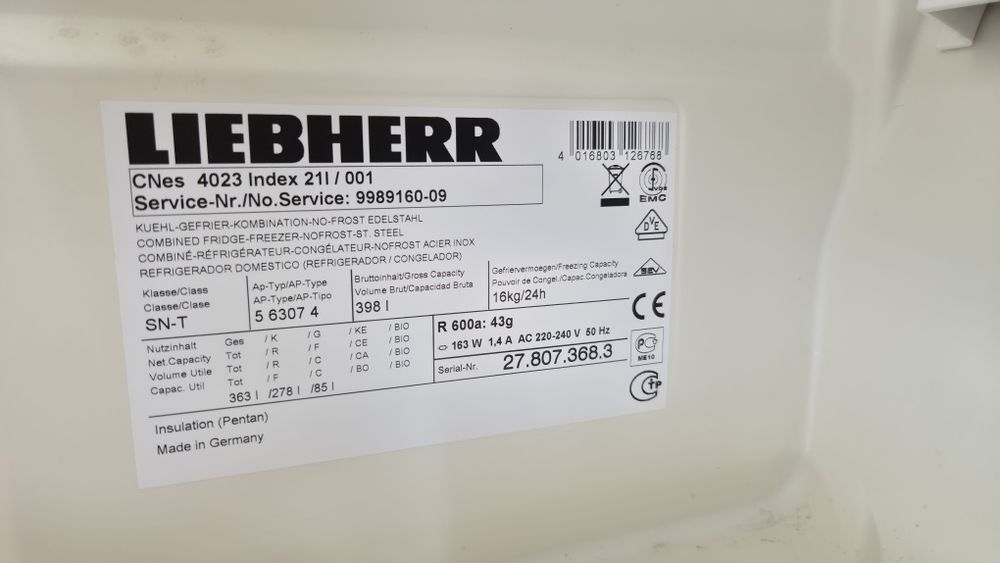 Хладилник LIEBHERR с фризер и ледогенератор