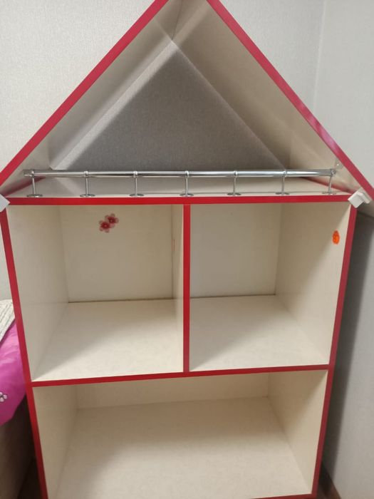 Продам домик для барби.