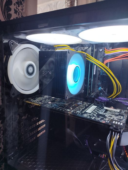 Продам мощный компьютер