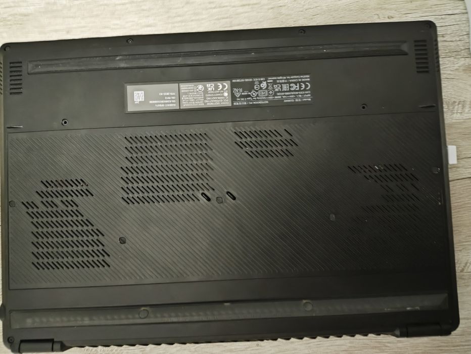 Asus rog zephyrus m16 2023