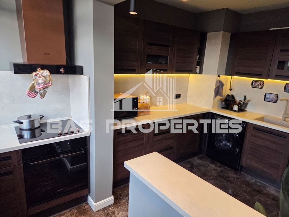 Продава се Тристаен апартамент в София, Надежда 1 - 90 кв.м за 1275 €/кв.м - Снимка #3
