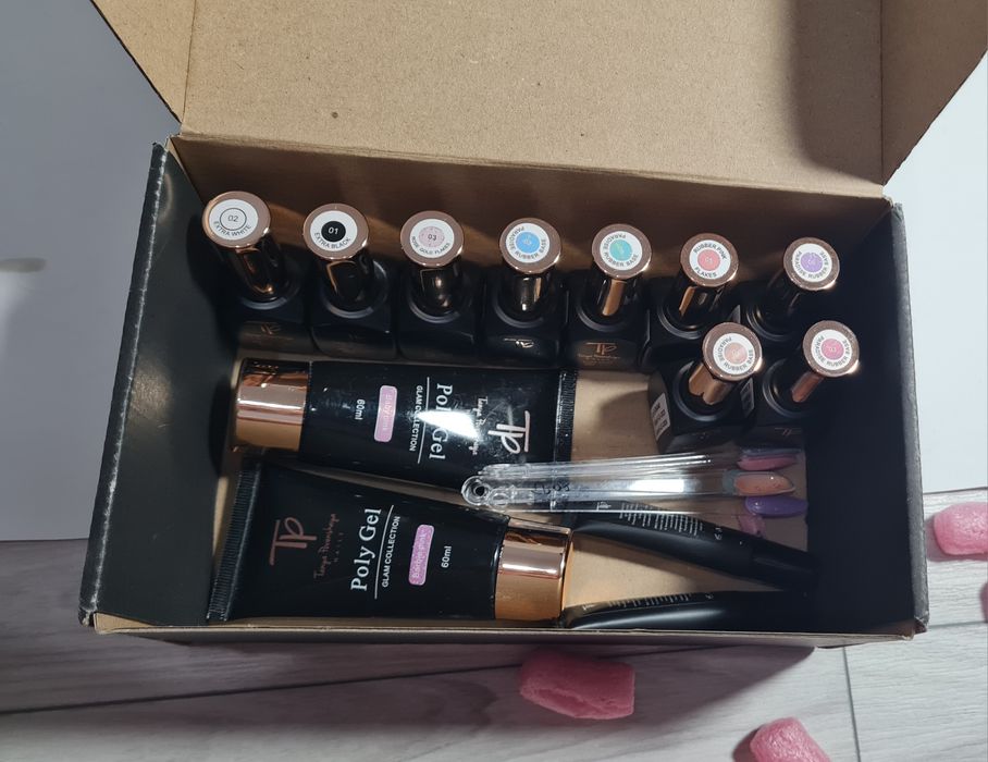 Produse manichiura/Baza rubber, poly gel, Oja semi Tanya Povenskaya