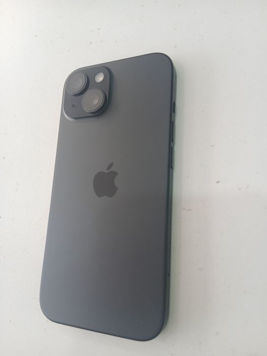 Продам Iphone 15