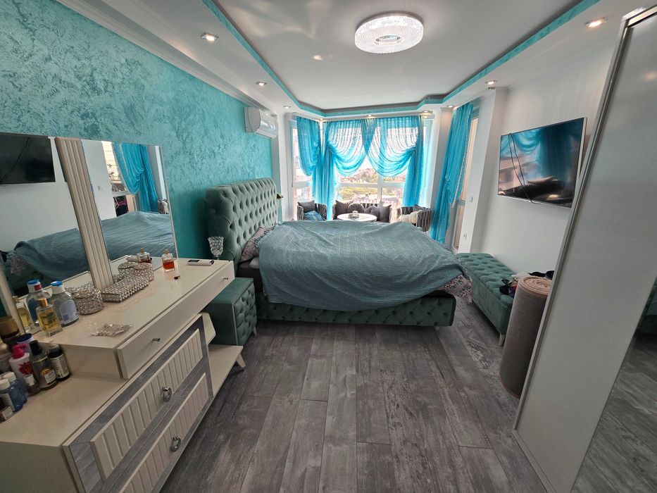 Продава се Тристаен апартамент в Велико Търново, Център - 130 кв.м за 1808 €/кв.м - Снимка #9