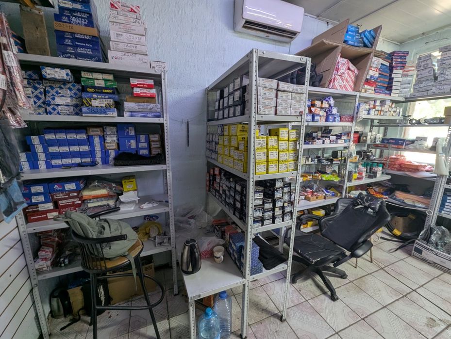 Продается стеллажи