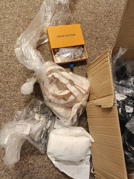 Платове, кожи, ципове, готови шаблони, аксесоари и др.