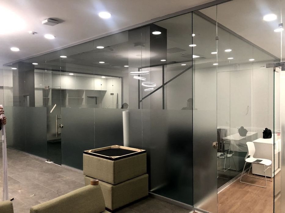 Стеклянные перегородки для офисов