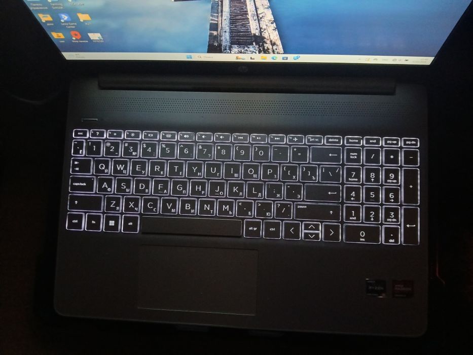 Продам ноудбук hp почти новый