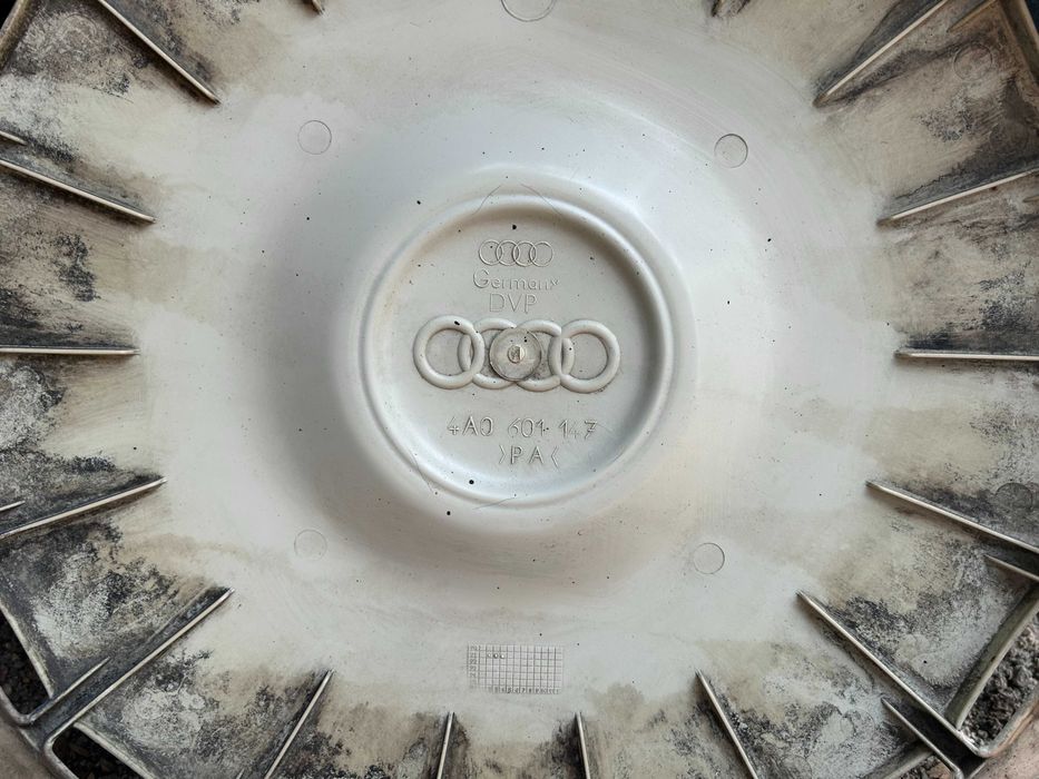 колпаки на AUDI 100 оригинал R 15