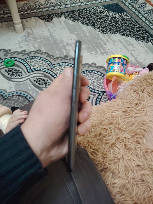 Honor x9c 8.256 цена 2милион 200 тисич