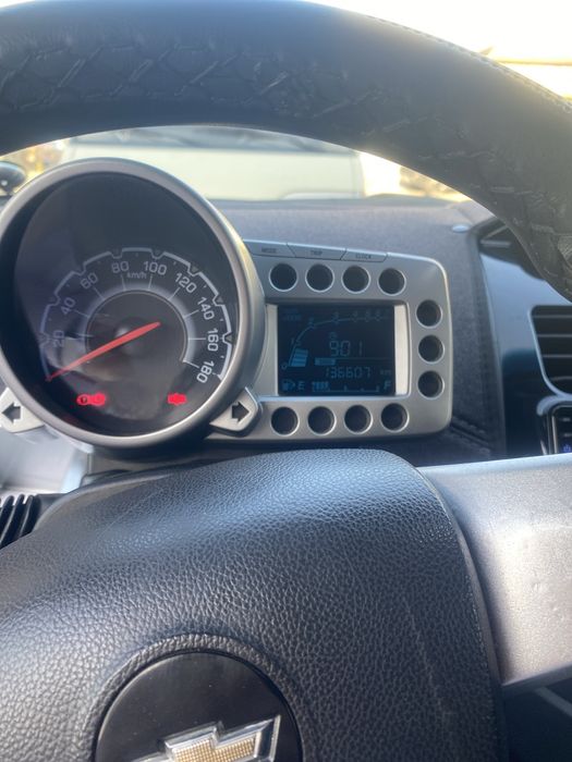 Спарк накдга сотилади.