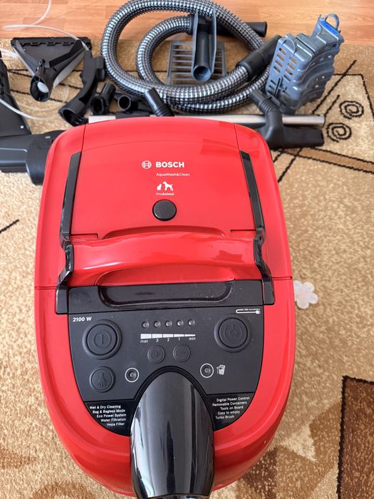 Aspirator Bosch cu spalare