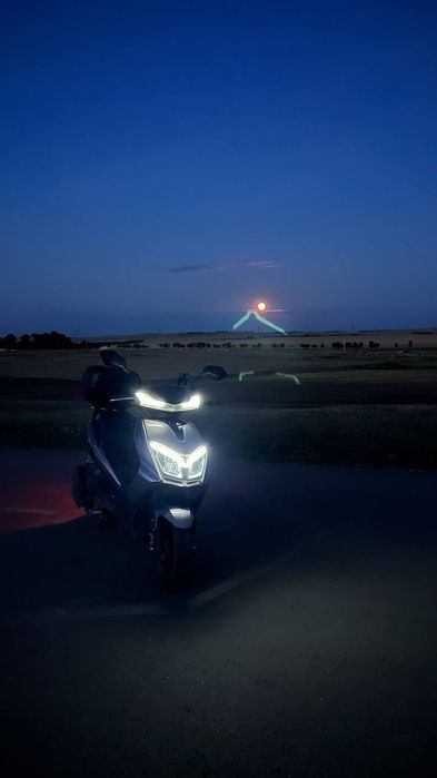 Продаю мопед скутер