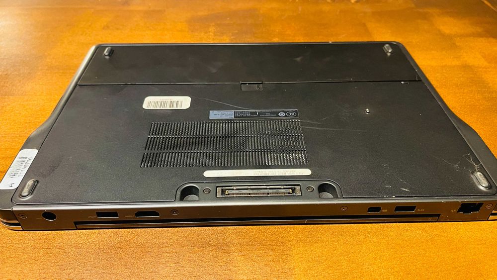 Laptop Dell Latitude E7440 i5 8Gb SSD128 + HDD320 stare buna