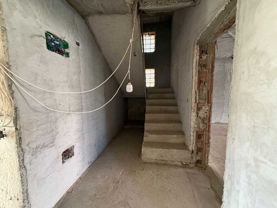 Casa de vanzare in Branesti, zona Pasarea - 430mp construiti