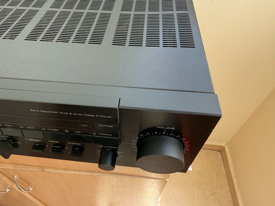 Yamaha A-720 Качествен стерео усилвател