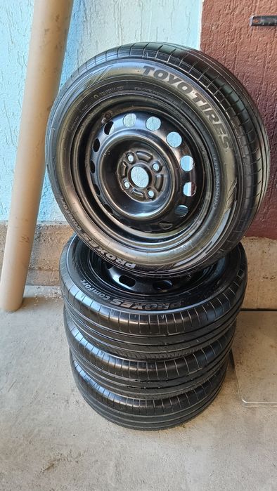 Шины летние размер 175/65/14 в хорошем состоянии