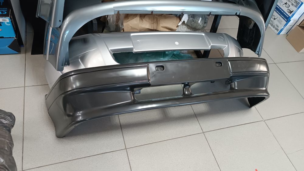 Бампер в цвет кузова приора