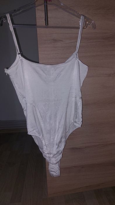Top ZARA  cu capse