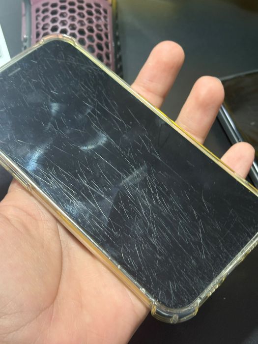 iPhone 12 pro заблокированный