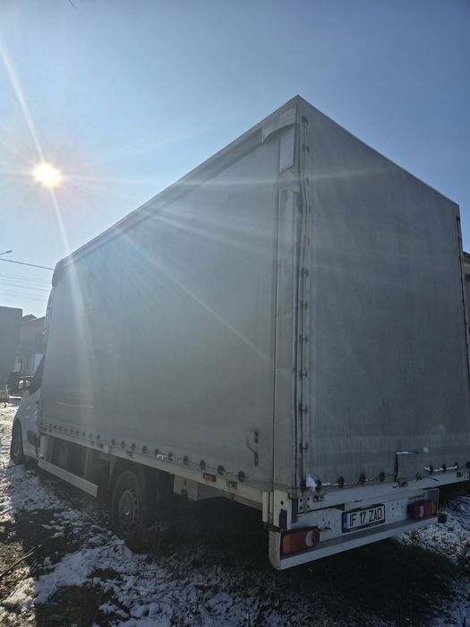 Vând Renault Master