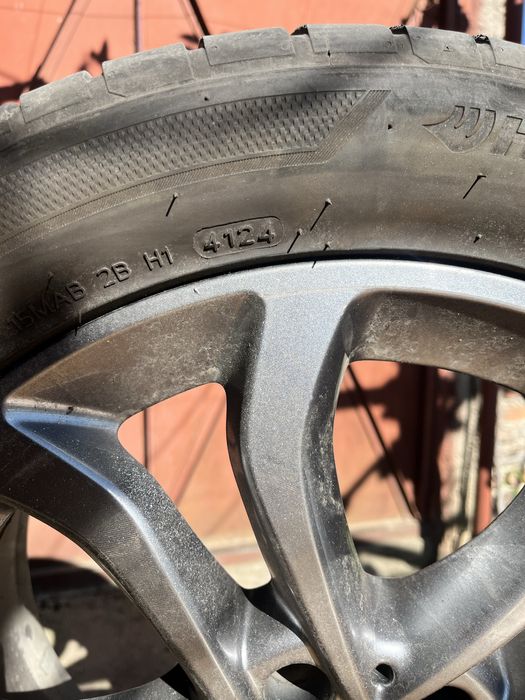 Hankook 225/50r17 98Y XL