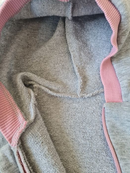 Продам комбинезон для девочек