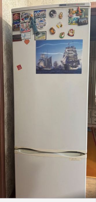 Продам холодильник Атлант
