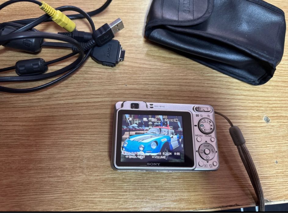 Camera cyber-shot 7.2 MP gri