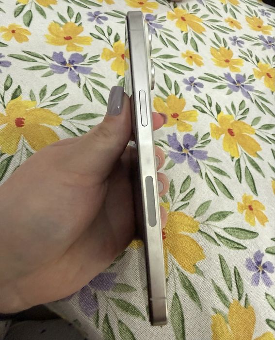 Vând iPhone 15 Pro Max  256gb