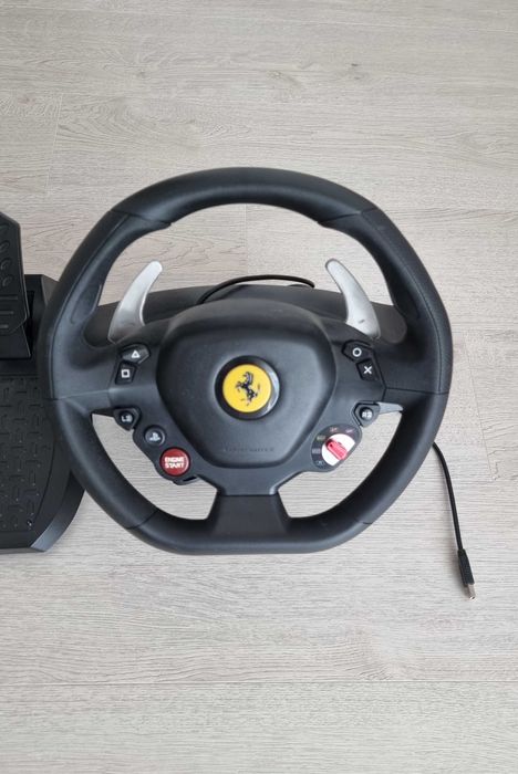 Volan Thrustmaster T80 RW Ferrari 488 GTB pentru PlayStation 5, PlayStation 4, PC