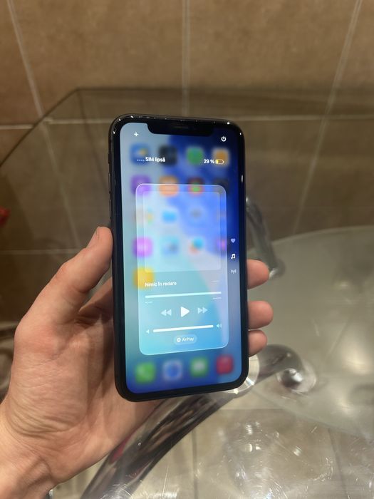 Iphone 11 64gb 94% baterie