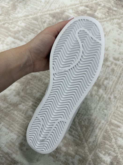 Продам новые кеды Adidas Super Star