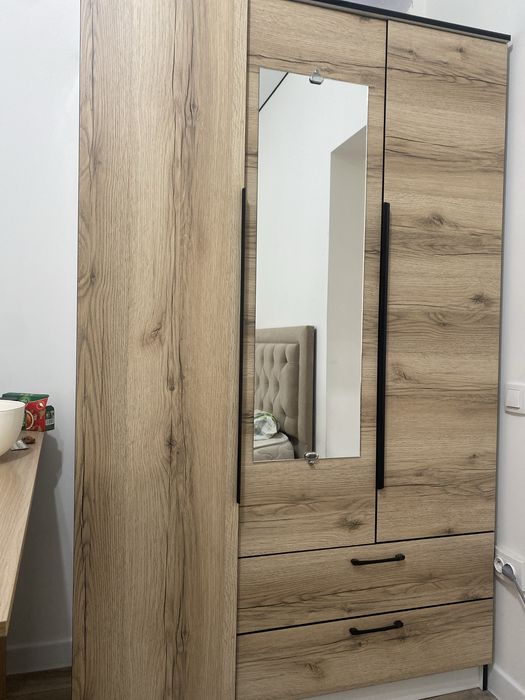 Продам шкаф 20.000