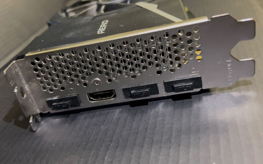 Placă video MSI RTX 4060 AERO ITX OC (8 GB / GDDR6 / 128 biți / 3072 CUDA)