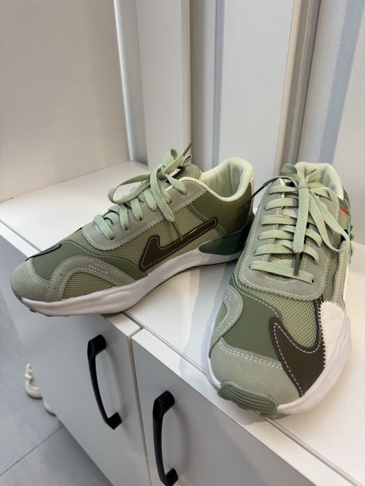 Кроссовки мужские