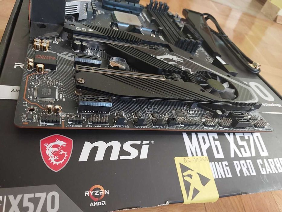 AMD Ryzen 9 5900X + MSI X570 Gaming Pro Carbon Wi-Fi