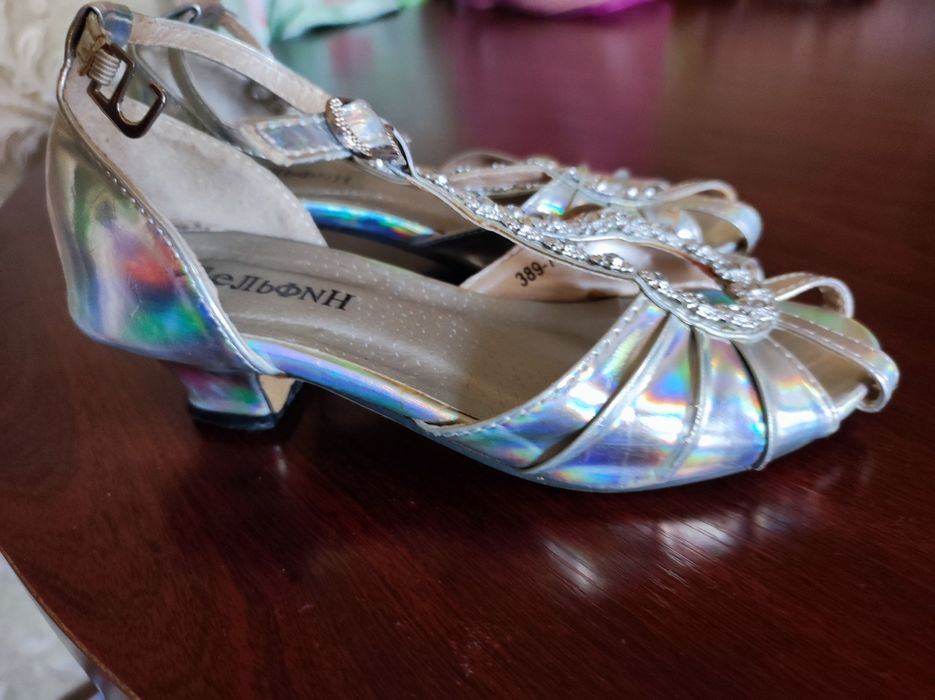 Туфли для танцев детские