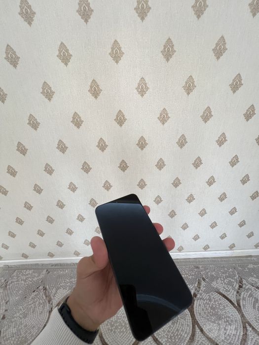 Samsung S22 5g (Black)